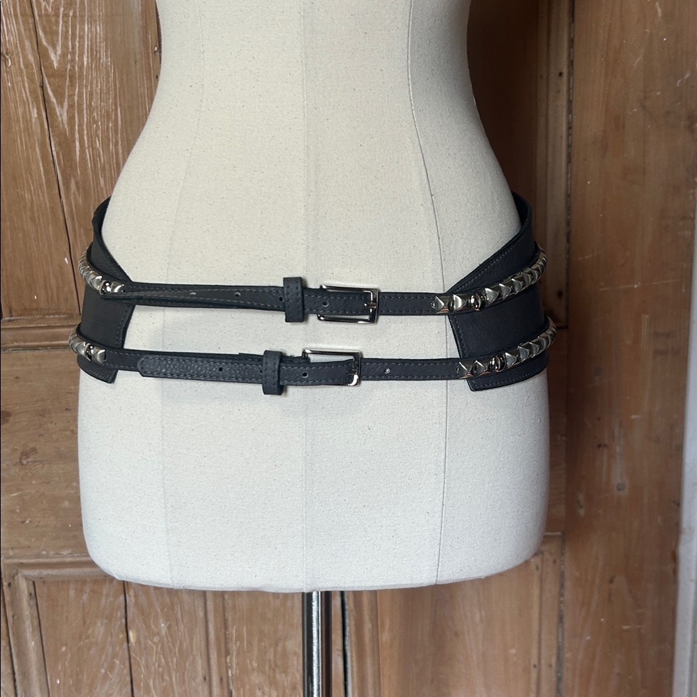 NWOT Charcoal Grey Italian Leather Studded Wide Belt M - Picture 3 of 10